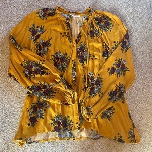 Boutique Blouse-great mustard color with flowers